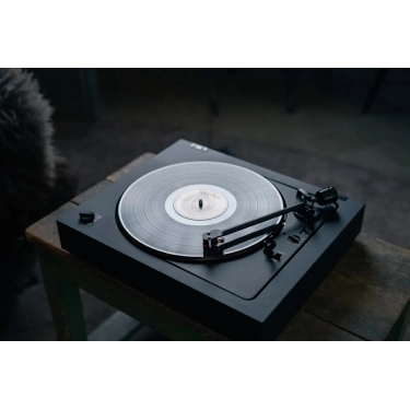 Програвач вінілових платівок Pro-Ject A2 2M Red Black