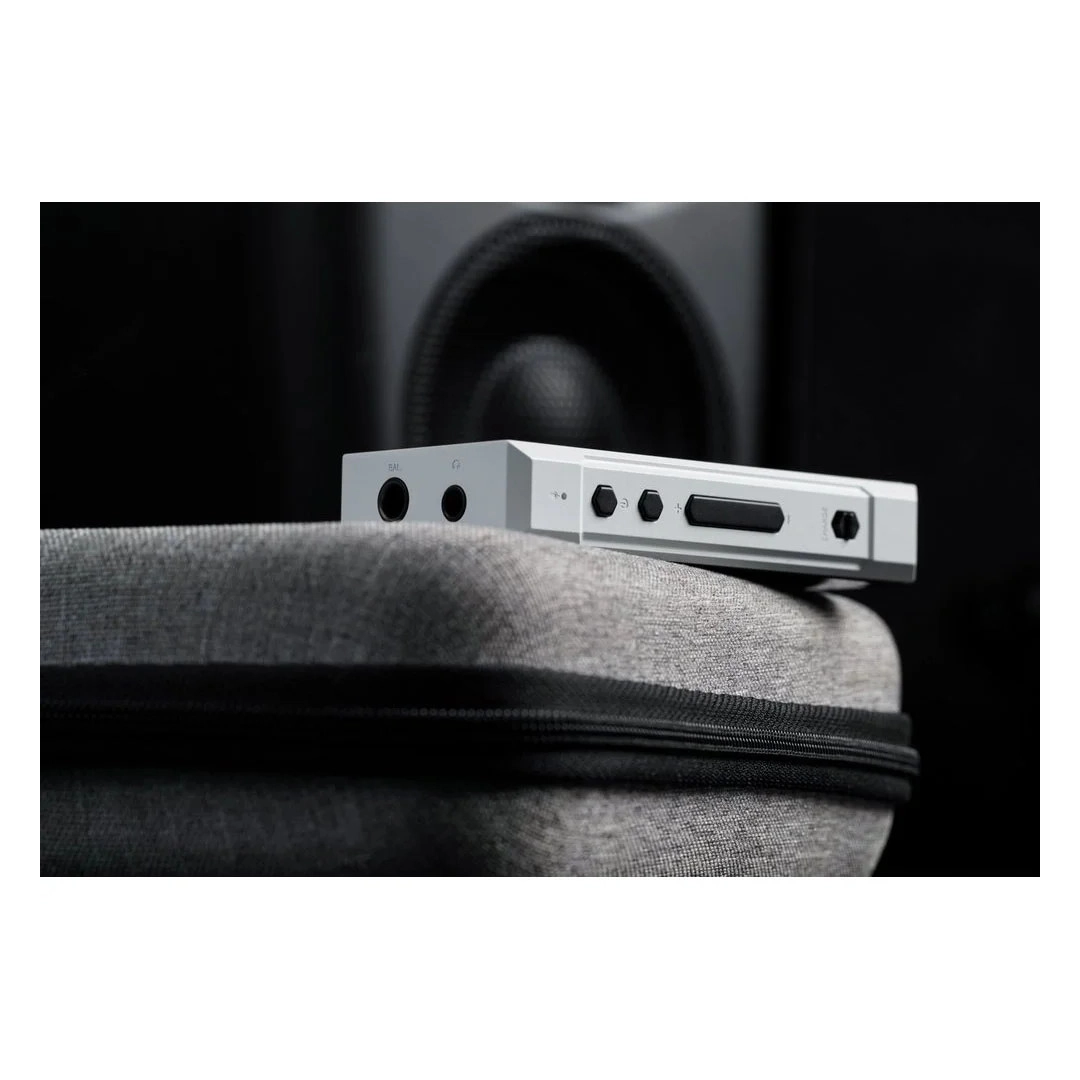 ЦАП та підсилювач FIIO BTR7 White