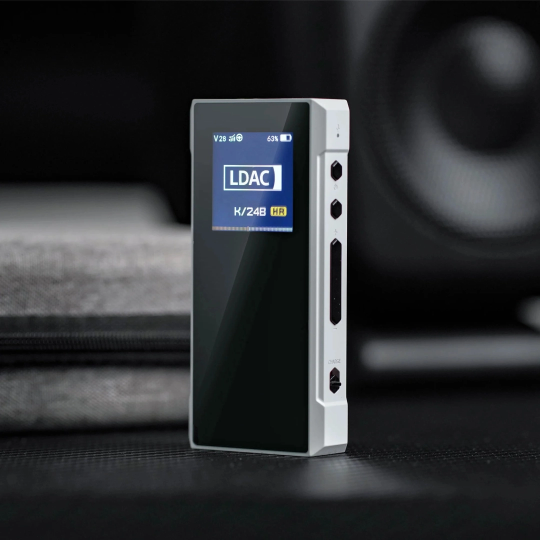 ЦАП та підсилювач FIIO BTR7 White