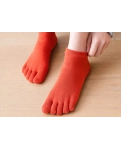 Non-slip closed socks for yoga and Pilates Amber Grip terracotta (35-40)