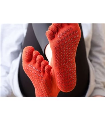 Шкарпетки для йоги та пілатесу нековзні закриті Amber Grip теракотовий (35-40)