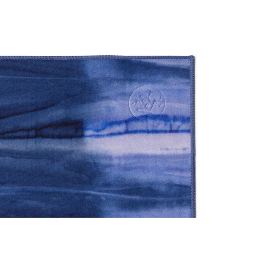 Йога-рушник для рук Manduka eQua Hand Towel MoonTie Dye 67x40 см синій