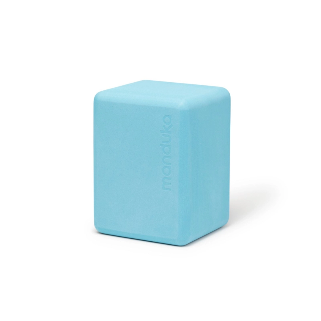Mini yoga block Manduka Travel Yoga Block Aqua 10x11.5x15 cm blue