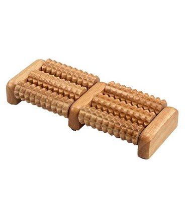 Массажер для ног деревянный Bodhi 32х26х8 см