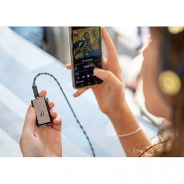 ЦАП та підсилювач iFi GO Blu Black