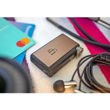 ЦАП та підсилювач iFi GO Blu Black