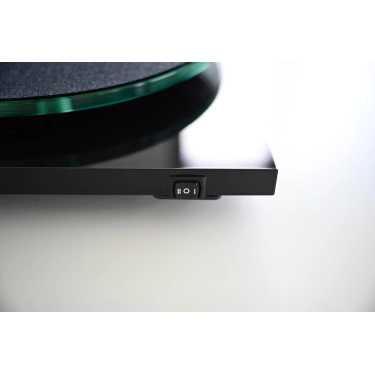 Вініловий програвач Pro-Ject T2 High Gloss Black Rainier