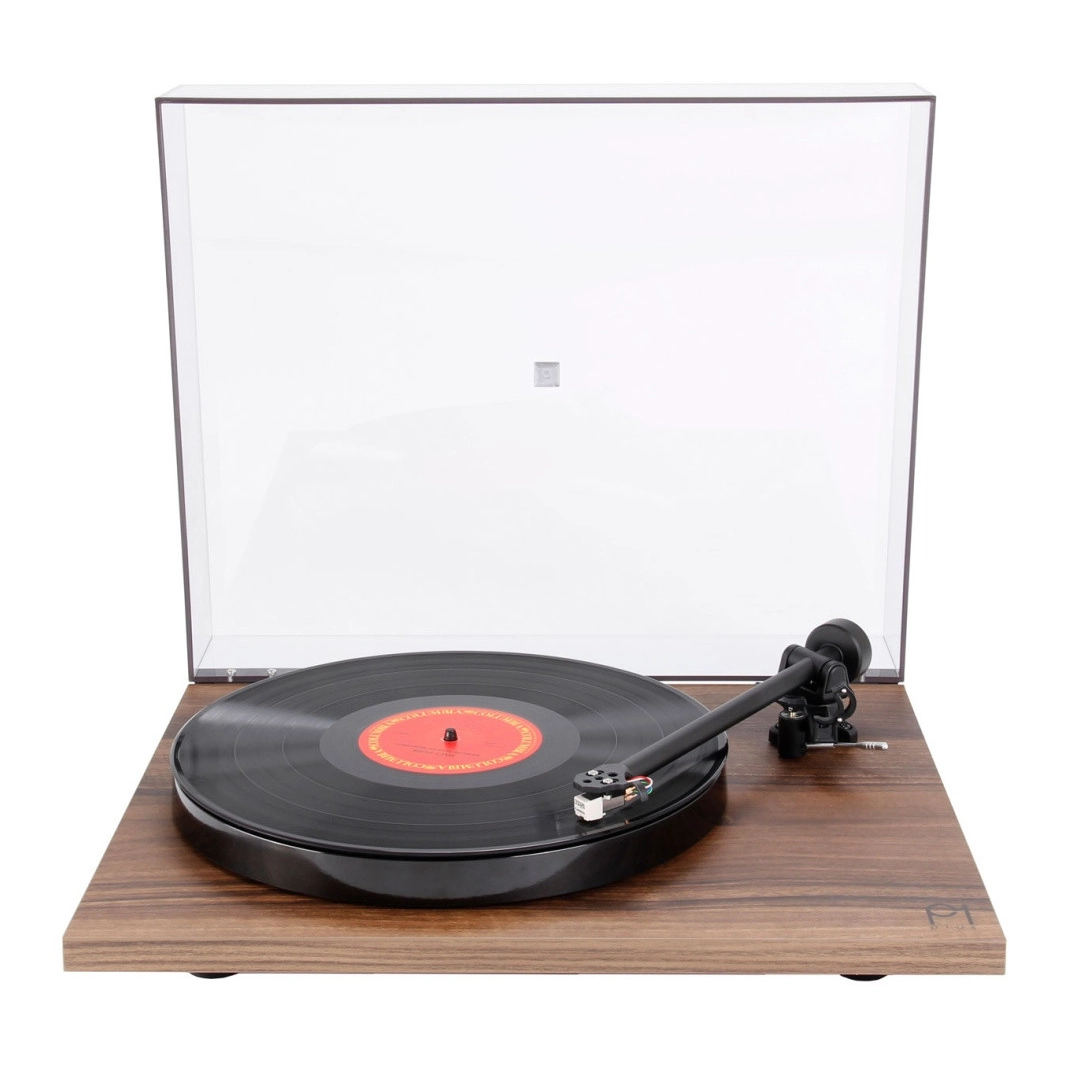 Vinyl turntable Rega Planar 1 PLUS Walnut