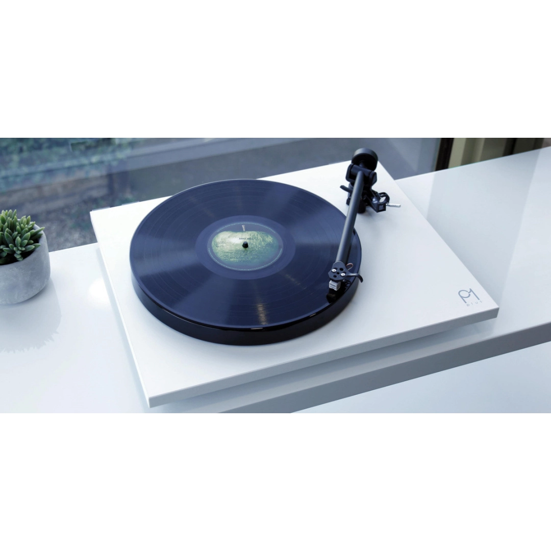Вініловий програвач Rega Planar 1 PLUS White Вініловий програвач Rega Planar 1 PLUS White