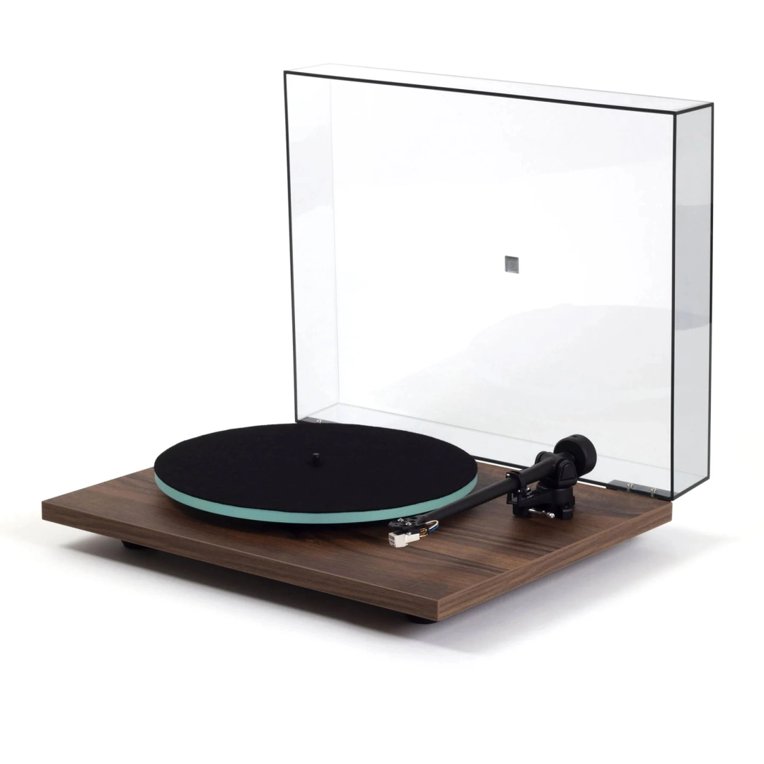 Вініловий програвач Rega Planar 2 Walnut Вініловий програвач Rega Planar 2 Walnut