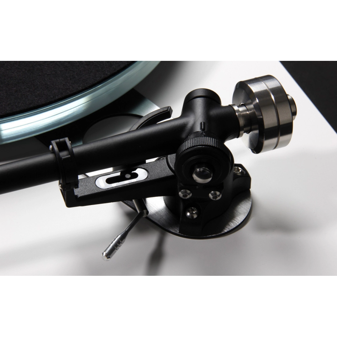 Вініловий програвач Rega Planar 6 - ANIA MC Matt white Вініловий програвач Rega Planar 6 - ANIA MC Matt white