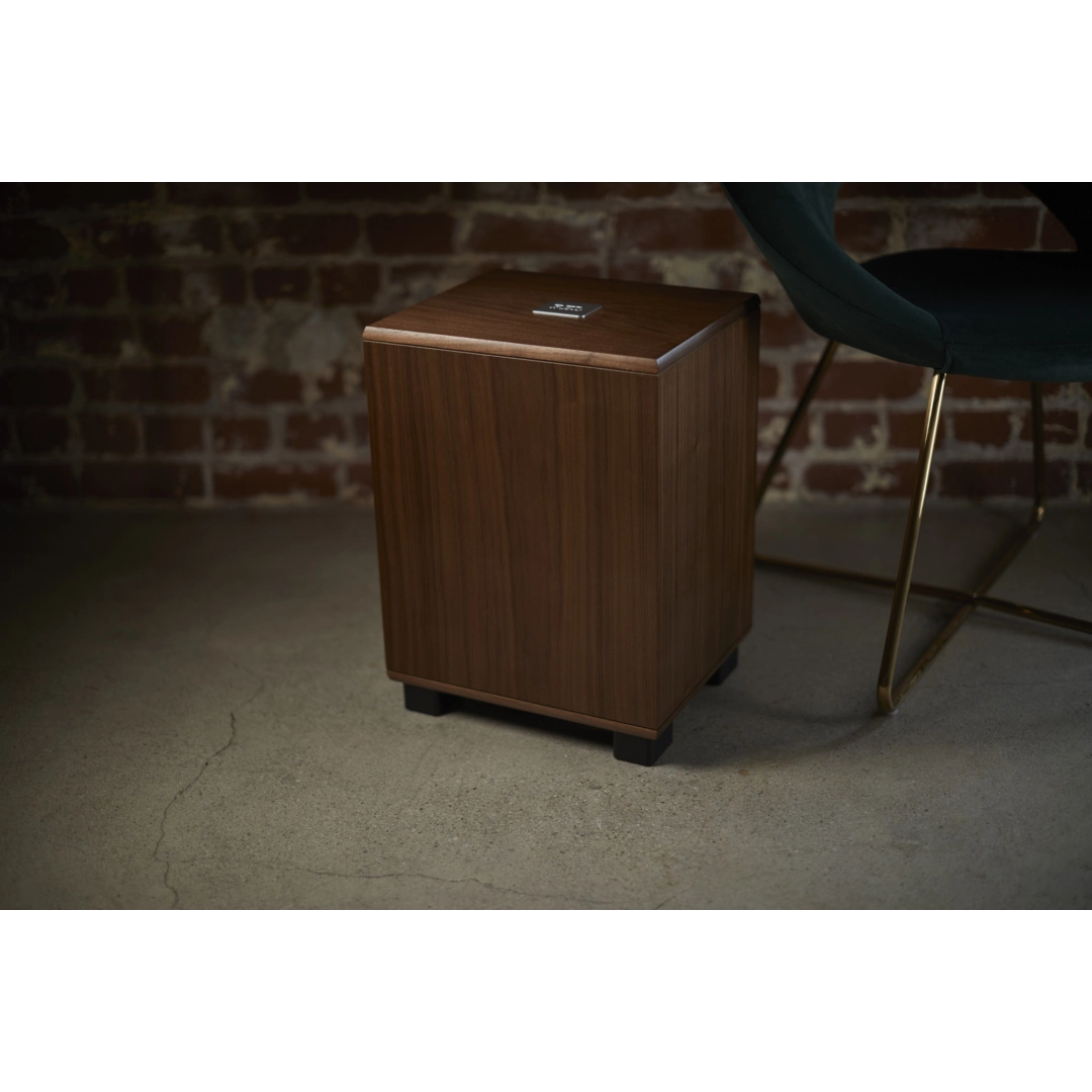 Сабвуфер REL Classic 98 Walnut Veneer Сабвуфер REL Classic 98 Walnut Veneer