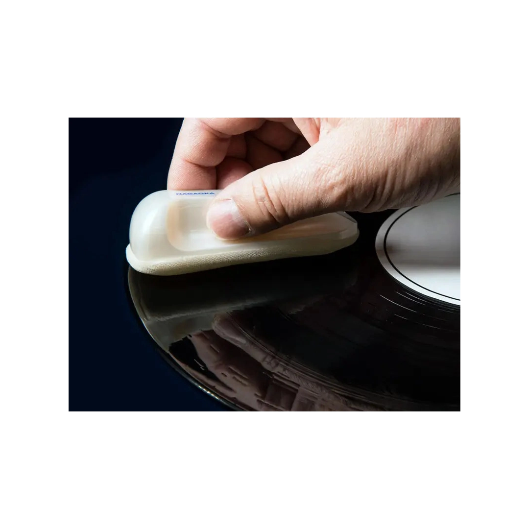 Щітка оксамитова для догляду за пластинками Nagaoka ARGENTO WCL-111 Velvet Cleaner (Wet) Щітка оксамитова для догляду за пластинками Nagaoka ARGENTO WCL-111 Velvet Cleaner (Wet)
