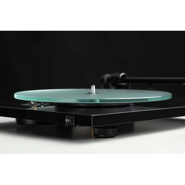 Програвач вінілу Pro-Ject T1 EVO Phono OM10 Piano, відео. Програвач вінілу Pro-Ject T1 EVO Phono OM10 Piano, відео.
