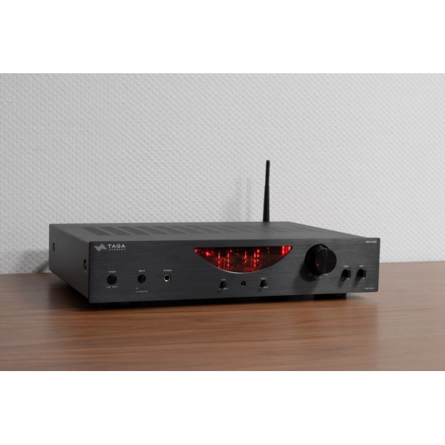 Гібридний підсилювач Taga Harmony HTA-600B Black
