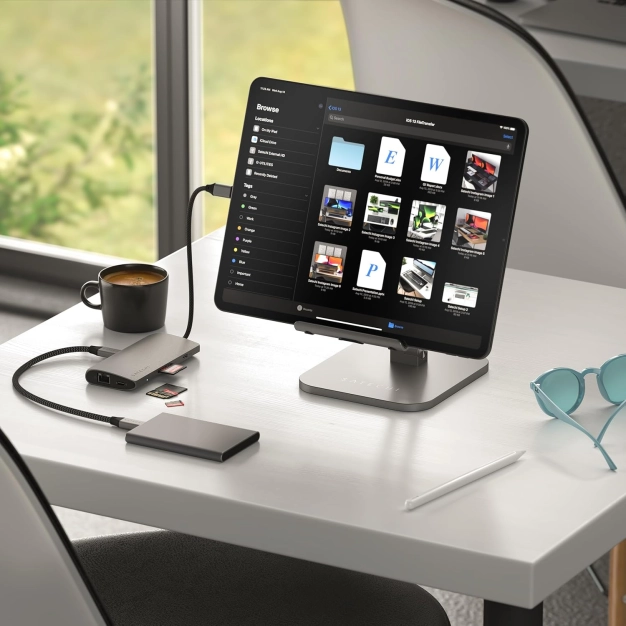 Адаптер Satechi USB-C 8K з Ethernet, Space Grey Адаптер Satechi USB-C 8K з Ethernet, Space Grey