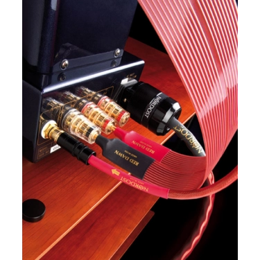Силовий кабель Nordost Red Dawn 2 м із роз'ємом EU Schuko