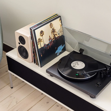 Argon Audio TT-3 Turntable Black - програвач вінілу з картриджем Ortofon OM5e