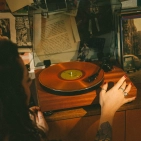 Argon Audio TT-4 MK2 Turntable Mahogany - вініловий програвач з MM-картриджем Argon Audio TT-4 MK2 Turntable Mahogany - вініловий програвач з MM-картриджем