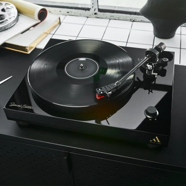 Argon Audio TT-4 SPECIAL EDITION Black з Ortofon 2M Bronze та ремінним приводом