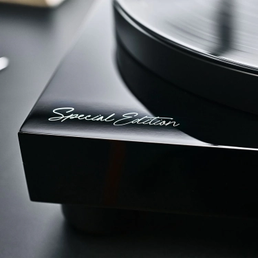 Argon Audio TT-4 SPECIAL EDITION Black з Ortofon 2M Bronze та ремінним приводом