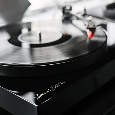 Argon Audio TT-4 SPECIAL EDITION Black з Ortofon 2M Bronze та ремінним приводом