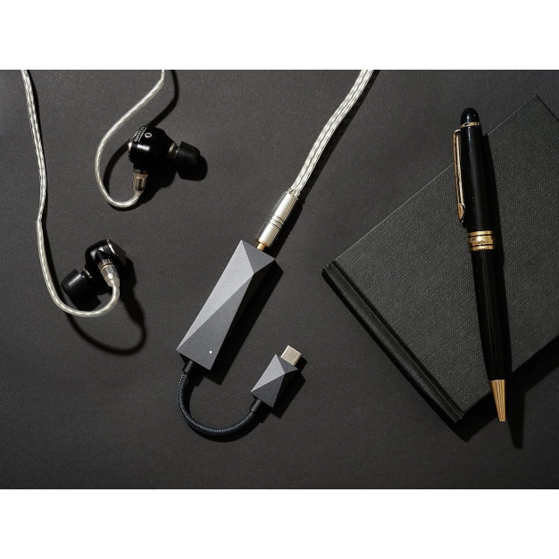 ЦАП Astell&Kern AK HC3 з подвійним ЦАП ES9219MQ