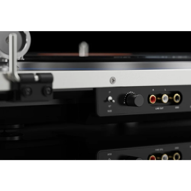 Програвач FiiO TT13 BT з Bluetooth та автозапуском Програвач FiiO TT13 BT з Bluetooth та автозапуском