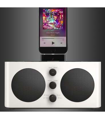 Audio Adapter Lightning на 30 полів OKCS AUX with audio transmission для Apple iPhone 5, 5s in black Audio Adapter Lightning на 30 полів OKCS AUX with audio transmission для Apple iPhone 5, 5s in black