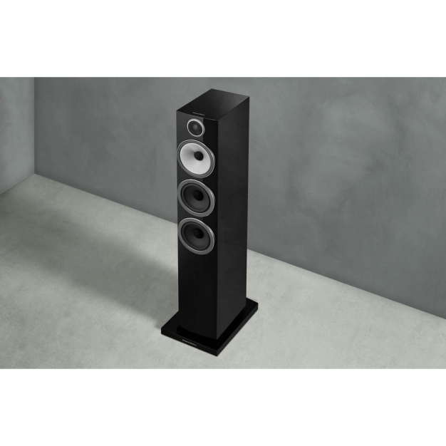Bowers & Wilkins 704 S3 Gloss Black — акустика для підлоги з басовиками Aerofoil