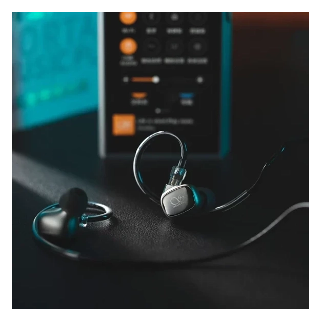 Shanling MG20 Titanium — навушники з DLC-драйверами та двома типами підключення