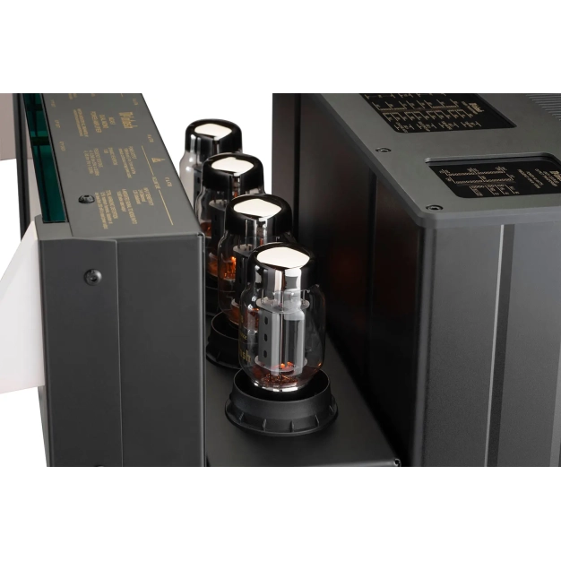 McIntosh MC451 — гибридный усилитель 300 Вт Solid State + 150 Вт Vacuum Tube | High-End звук