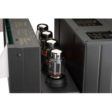 McIntosh MC451 — гибридный усилитель 300 Вт Solid State + 150 Вт Vacuum Tube | High-End звук