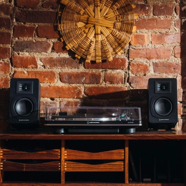 Audio-Technica AT-SP3X Black — активні полички з Bluetooth