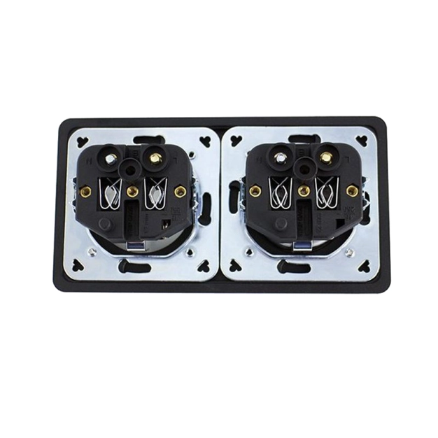 Furutech FT-SWS-D NCF(R) — розетка Schuko для Hi-End аудіосистем