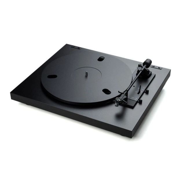 Pro-Ject A1.2 OM10 Black повністю автоматичний програвач