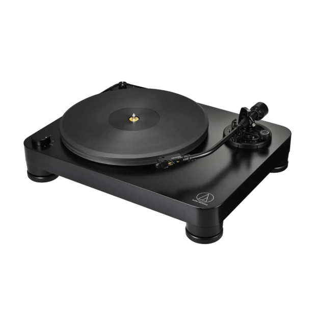 Audio-Technica AT-LP7X — вініловий програвач з фонокоректором MM/MC