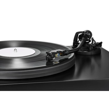 Audio-Technica AT-LP7X — вініловий програвач з фонокоректором MM/MC