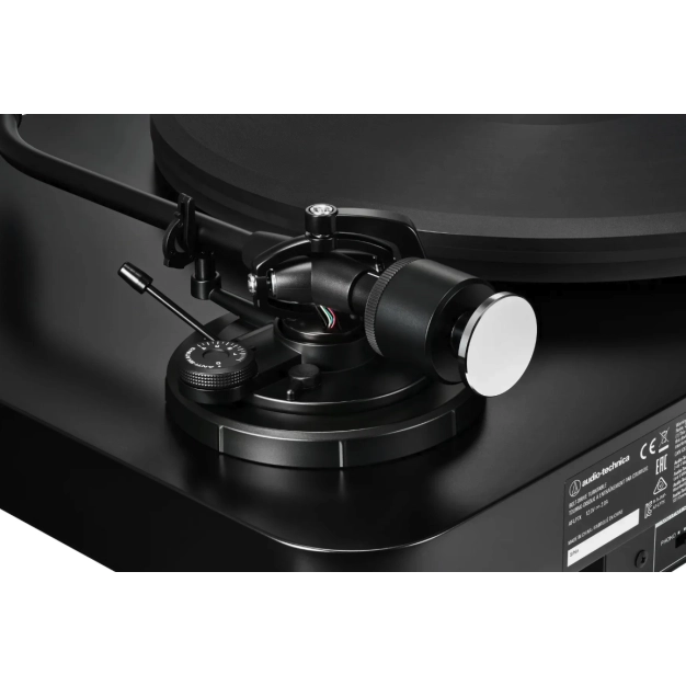 Audio-Technica AT-LP7X — вініловий програвач з фонокоректором MM/MC