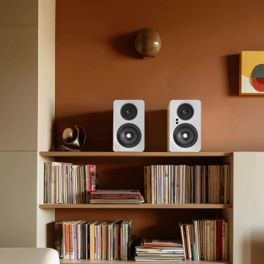 Jamo C705PA MKII Matte White - активна полична акустика