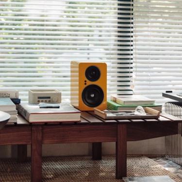Jamo C705PA MKII High Gloss Yellow – активна акустика