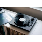 Pro-Ject A1.2 Pick It MM E Black – автоматичний програвач вінілу