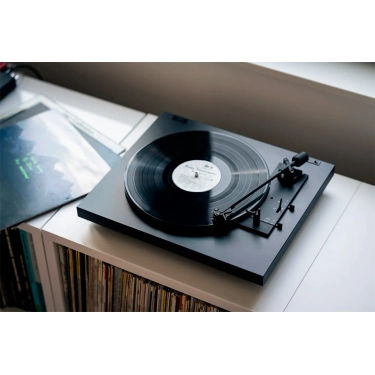 Pro-Ject A1.2 Pick It MM E Black – автоматичний програвач вінілу