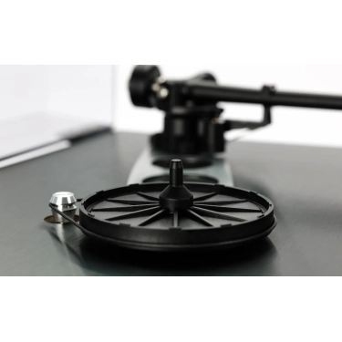 Вініловий програвач Rega Planar 3 ECO Brushed Metal