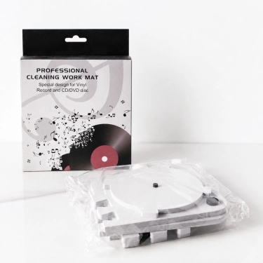 Комплект для догляду за вінілом Myllo Vinyllo № 4 з рідиною, щіткою, рушником та розбірним матом