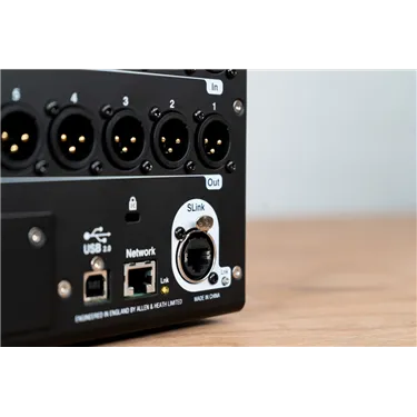 Allen & Heath SQ-Rack — підключення та роз’єми