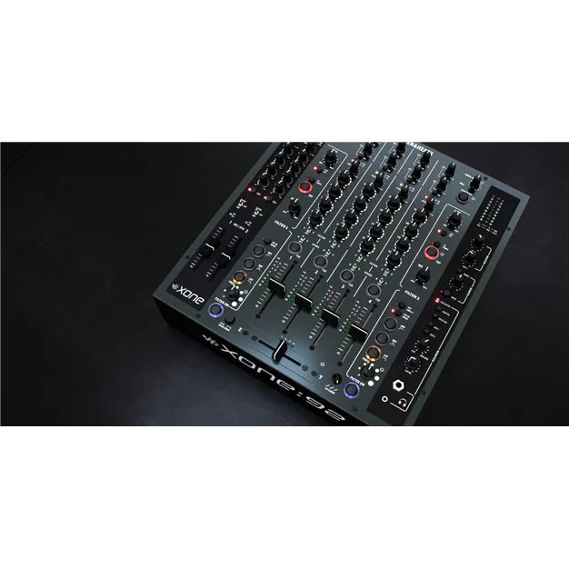 Allen & Heath Xone:92 MK2 — органи керування