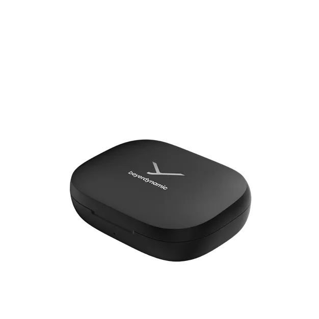 Beyerdynamic AMIRON 200 Black — закритий зарядний кейс