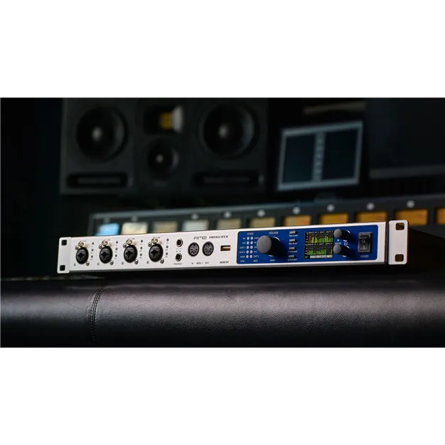RME Fireface UFX III — приклад встановлення, зовнішнє обладнання не входить до комплекту