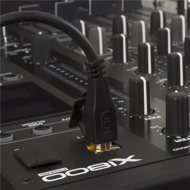 UDG Ultimate Audio Cable USB 2.0 A-B Straight 1m Black (U95001BL) — приклад використання, зовнішнє обладнання та платівки не вхо